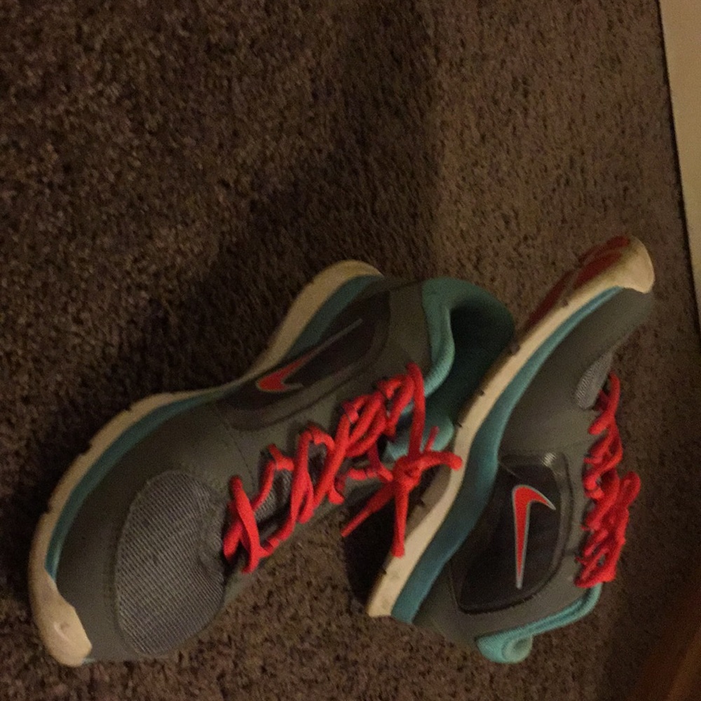 Shoes - Picture 3 of 3